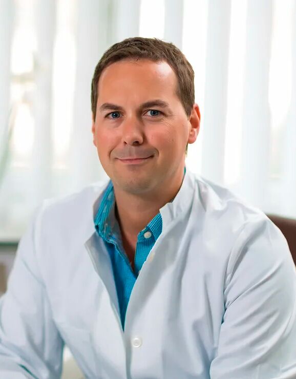 Doctor Trichologist Alexander Übellacker